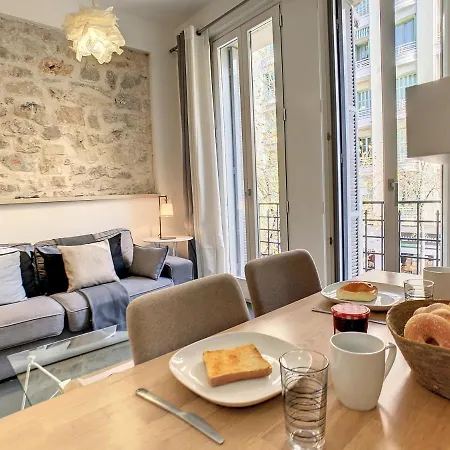 Nestor&jeeves - Sweet - Location * Nice